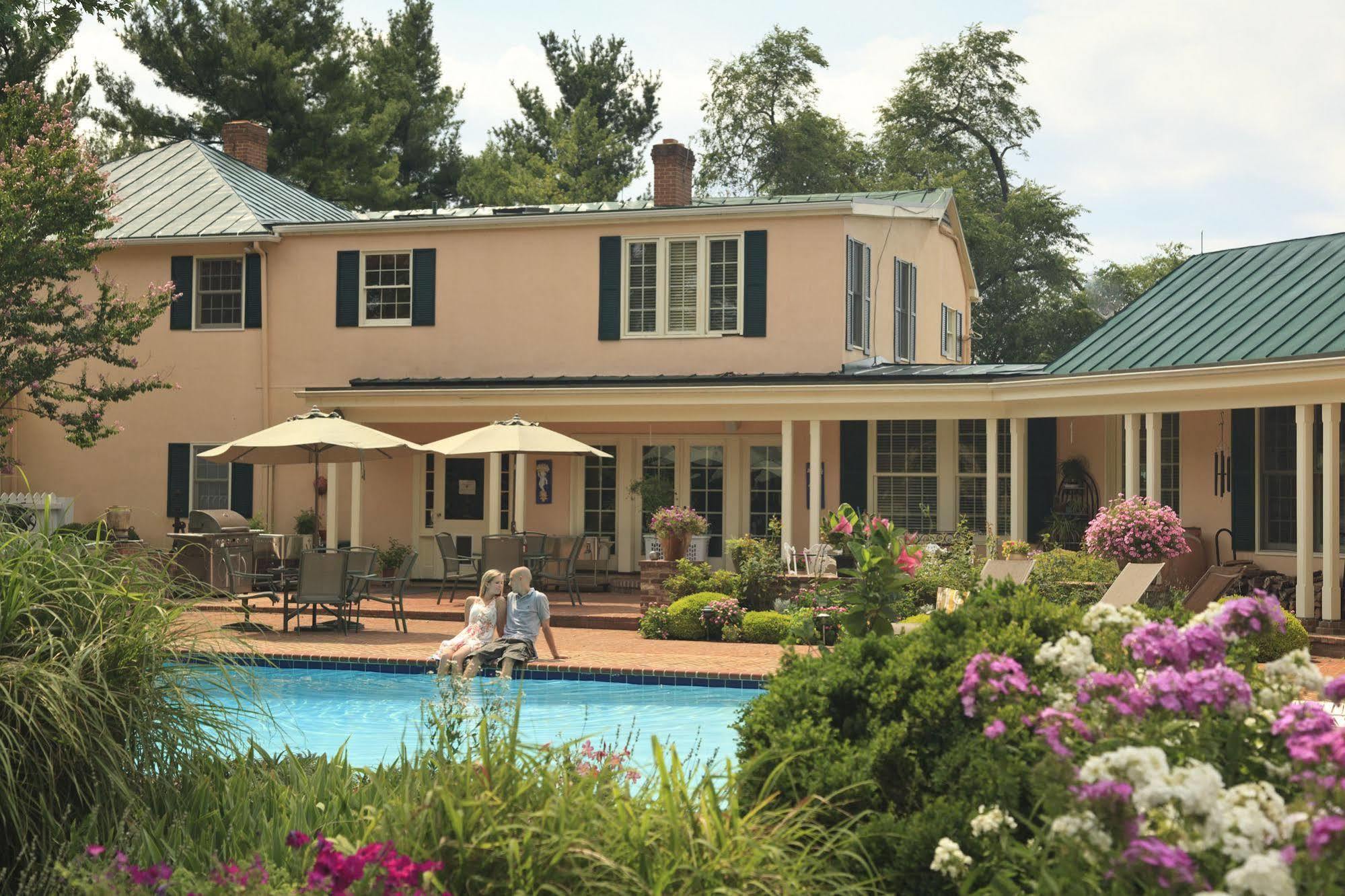 L'Auberge Provencale Inn & Restaurant Boyce Exterior foto